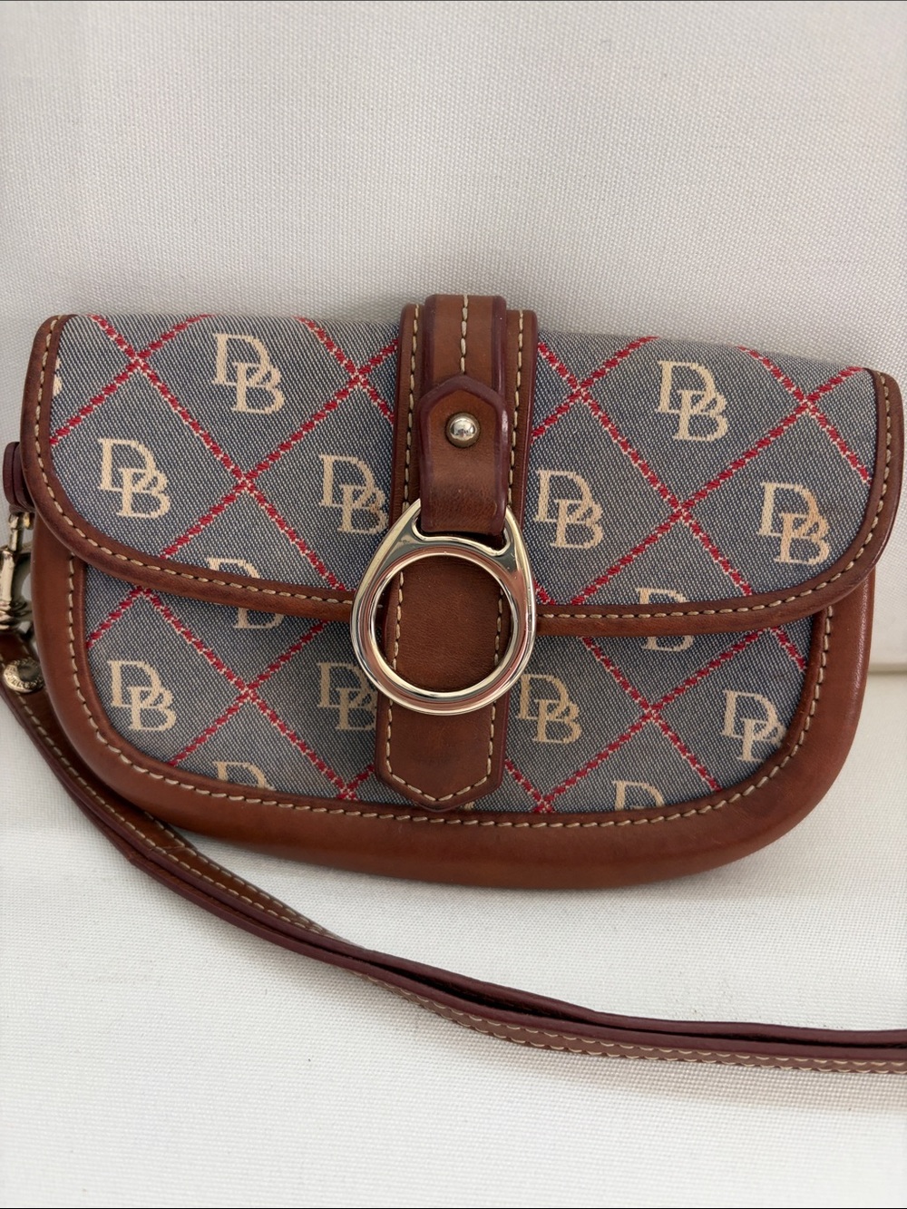 EUC - Dooney & Bourke Brown & Gray Signature Wristlet